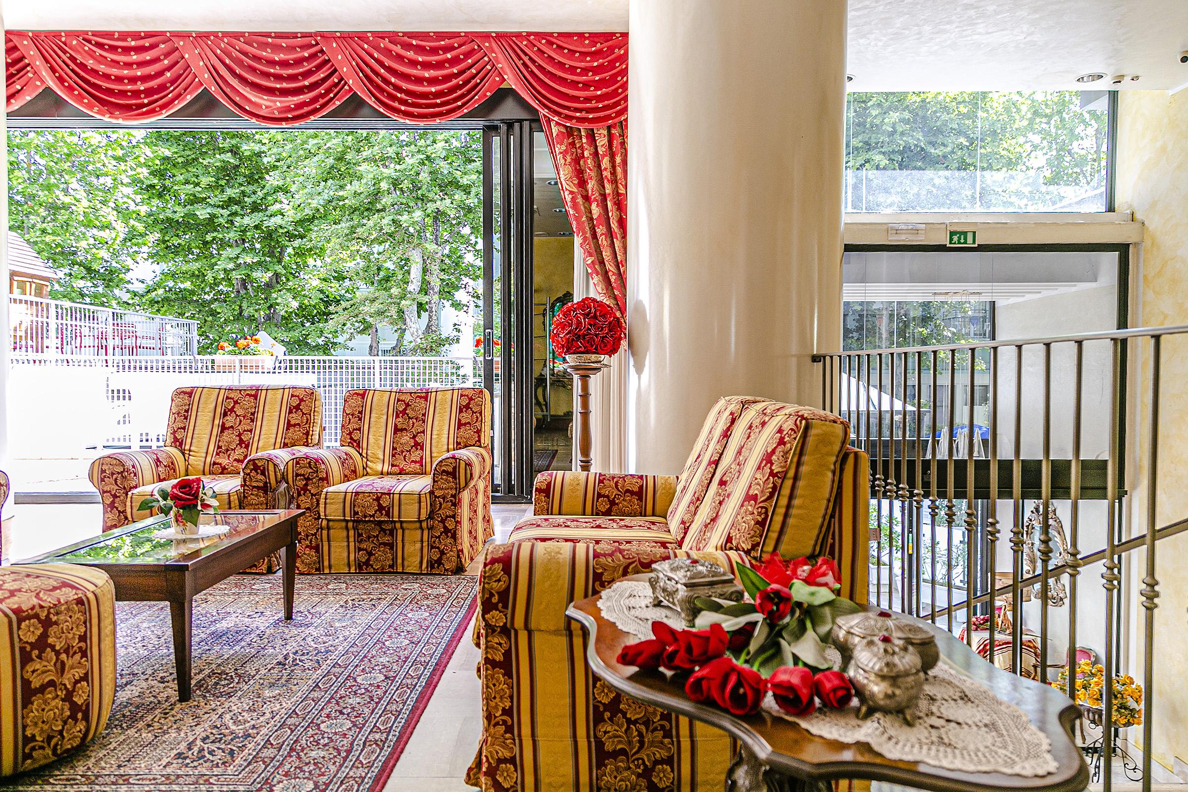 Hotel Metropolitan ベラーリア・イジェア・マリーナ エクステリア 写真